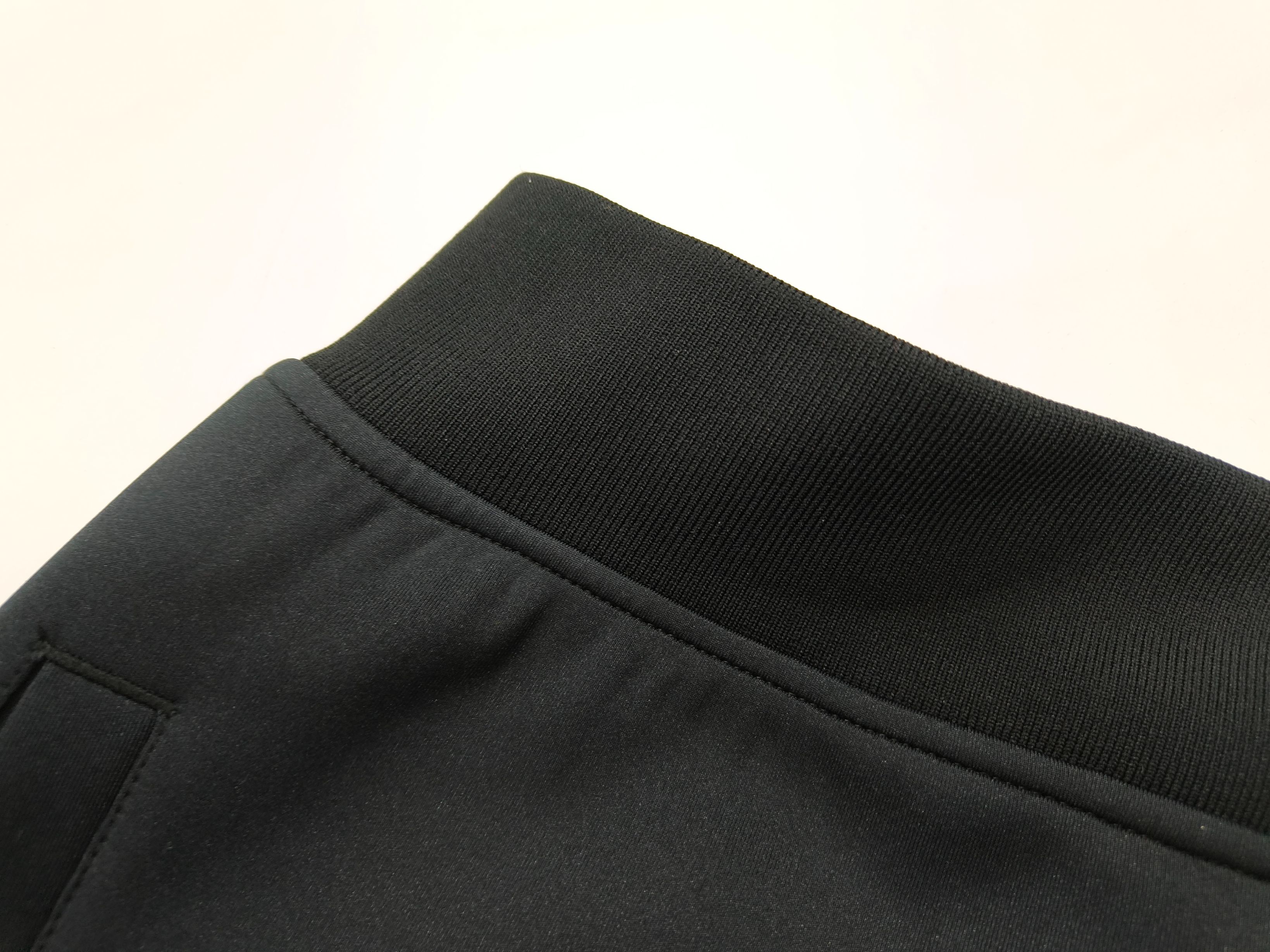 CM-24-JKT-017-M