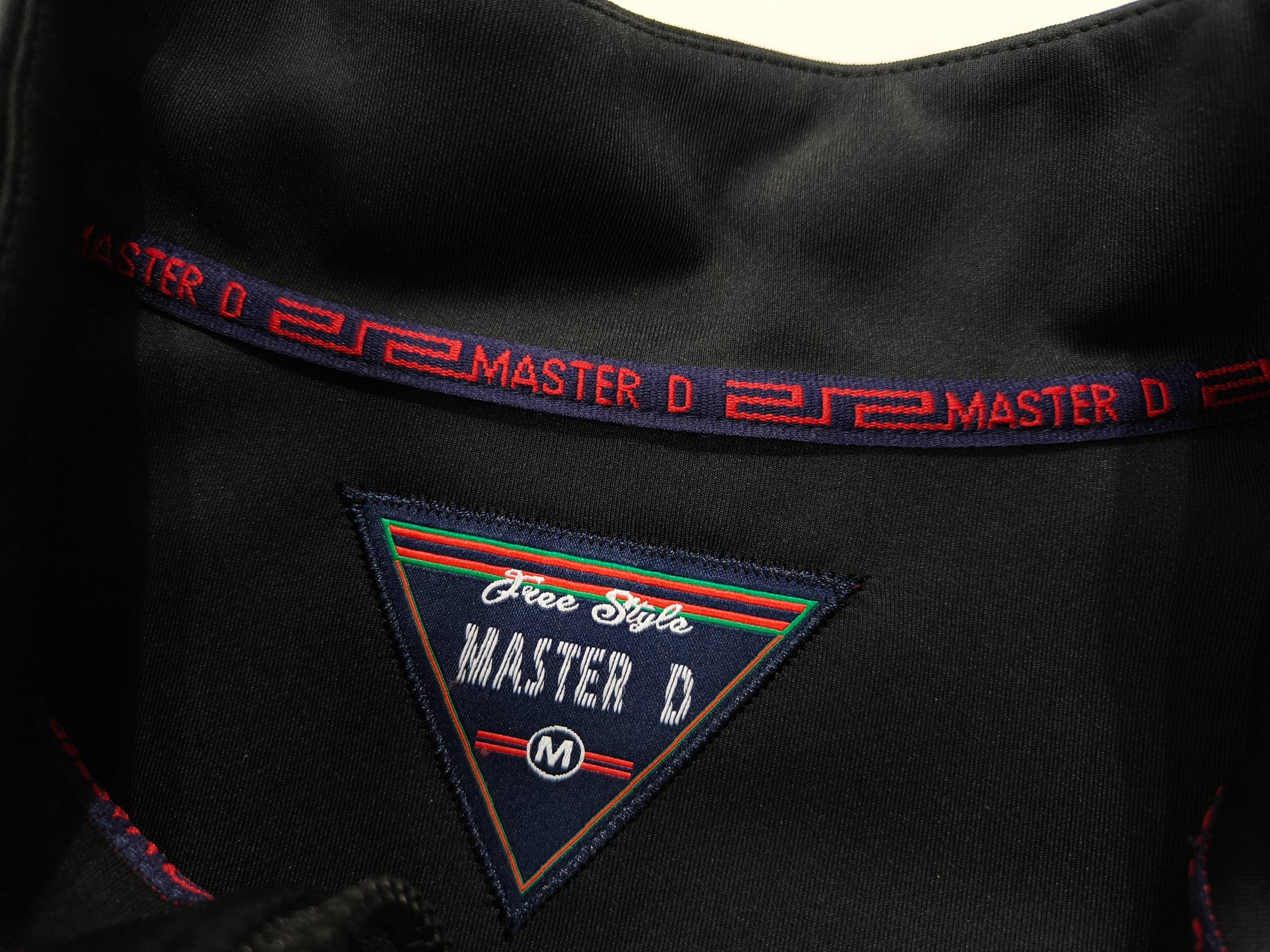 CM-24-JKT-017-M