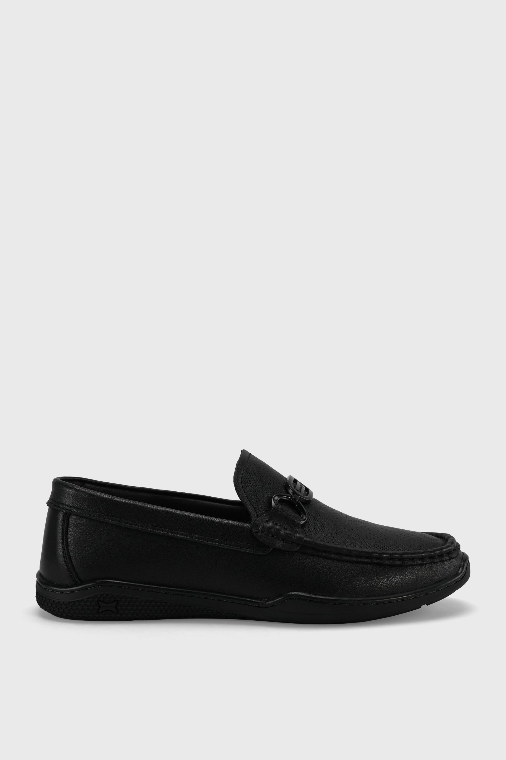 shoes color: Black; YB UK: 5（257）