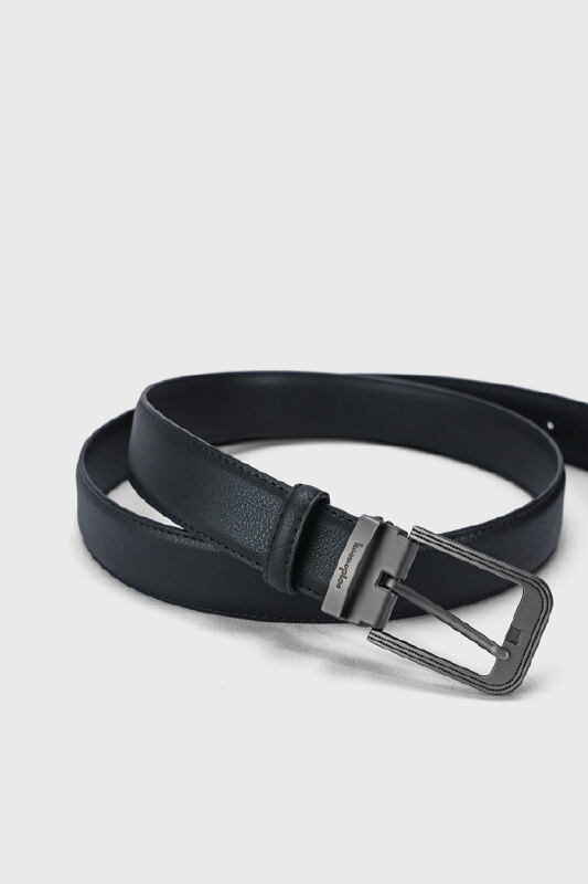  Minimalist Leather Belt 